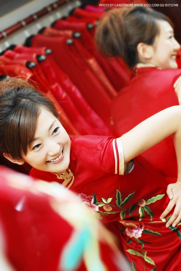平面廣告攝影,濟(jì)南產(chǎn)品攝影,服裝產(chǎn)品拍攝