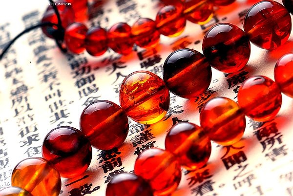 琥軒,天然緬甸琥珀,珠寶品牌,形象設(shè)計,商業(yè)攝影